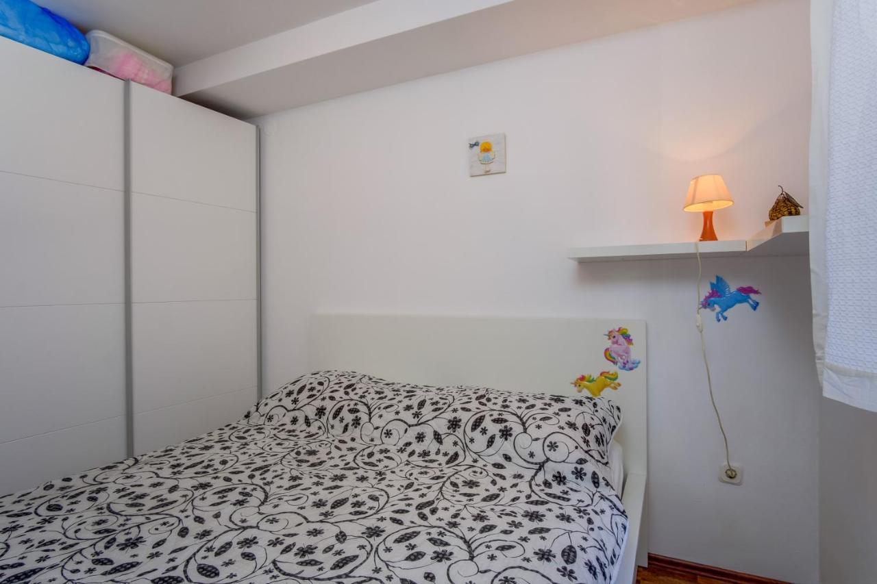 Apartman Natasa Mali Losinj Exterior photo