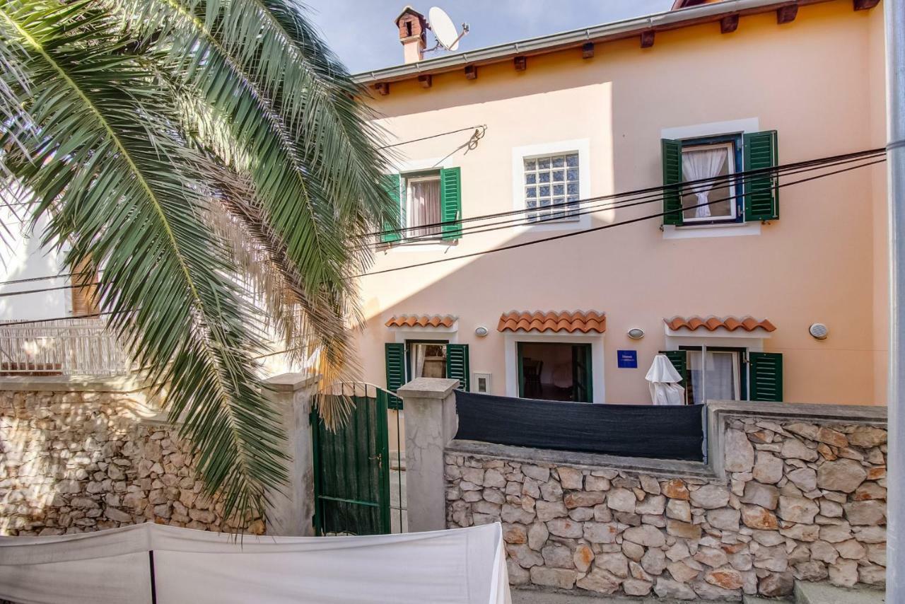 Apartman Natasa Mali Losinj Exterior photo