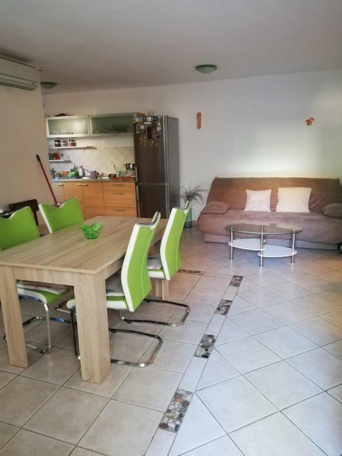 Apartman Natasa Mali Losinj Exterior photo