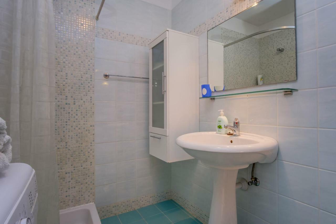 Apartman Natasa Mali Losinj Exterior photo