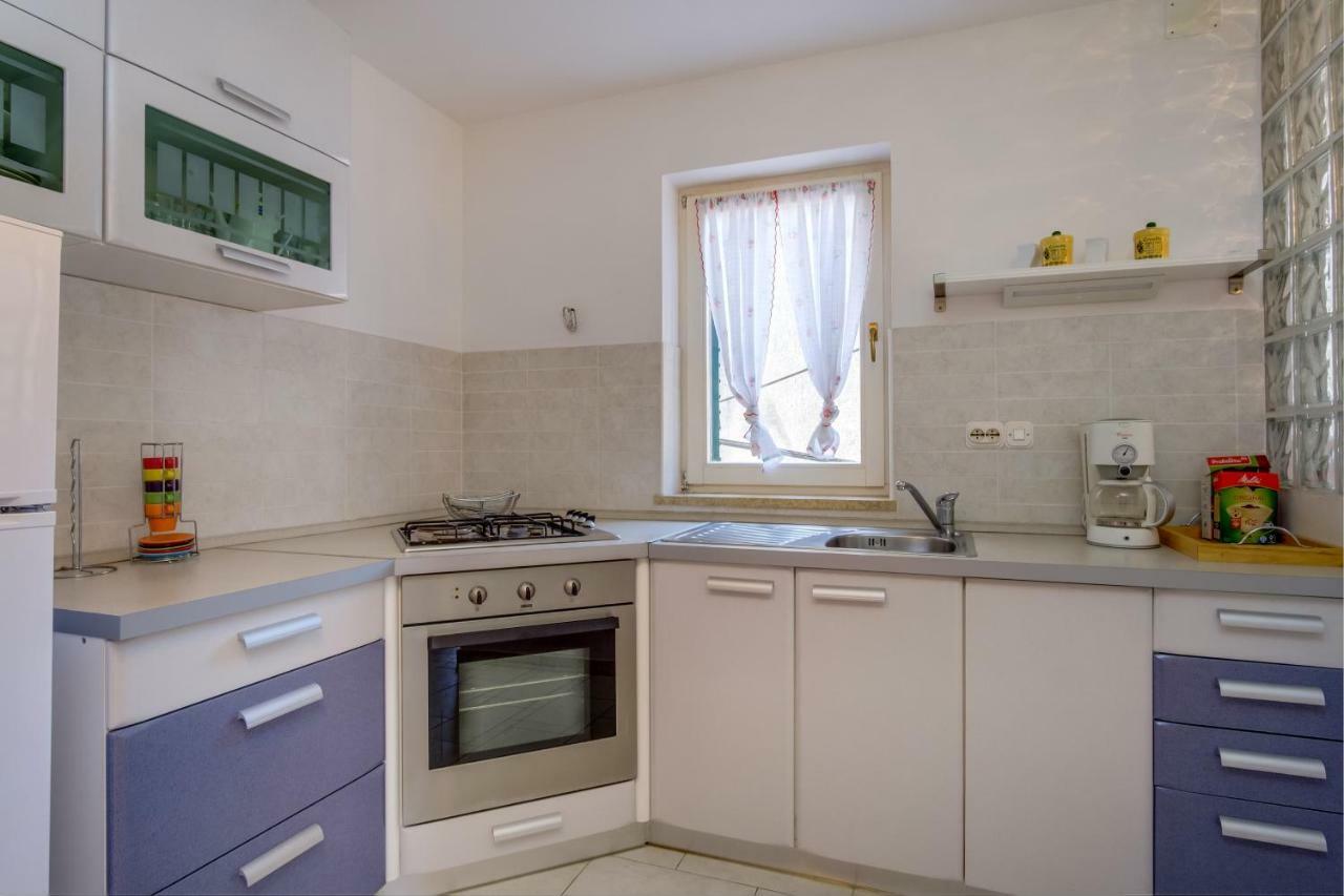 Apartman Natasa Mali Losinj Exterior photo